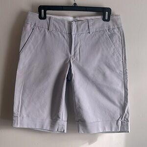 Banana Republic Factory gray cuffed shorts. Size 4